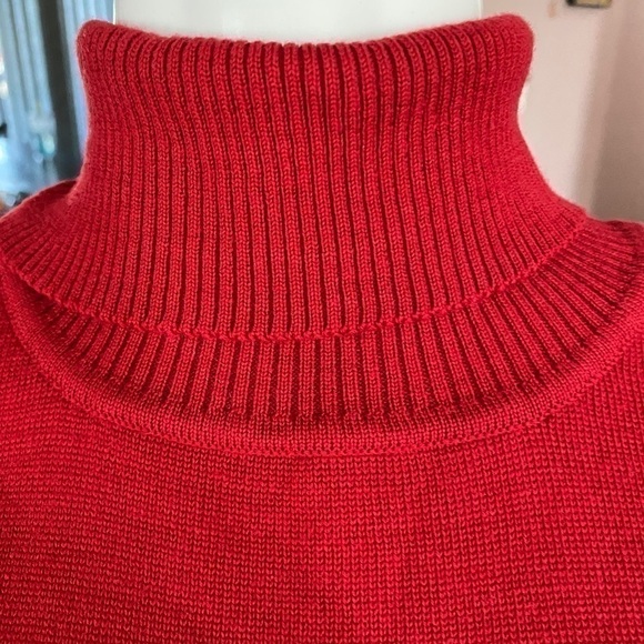 TABI  Red Virgin Wool Mock Neck Top Sleeveless Pullover Sweater Shell Sz L - Picture 6 of 14